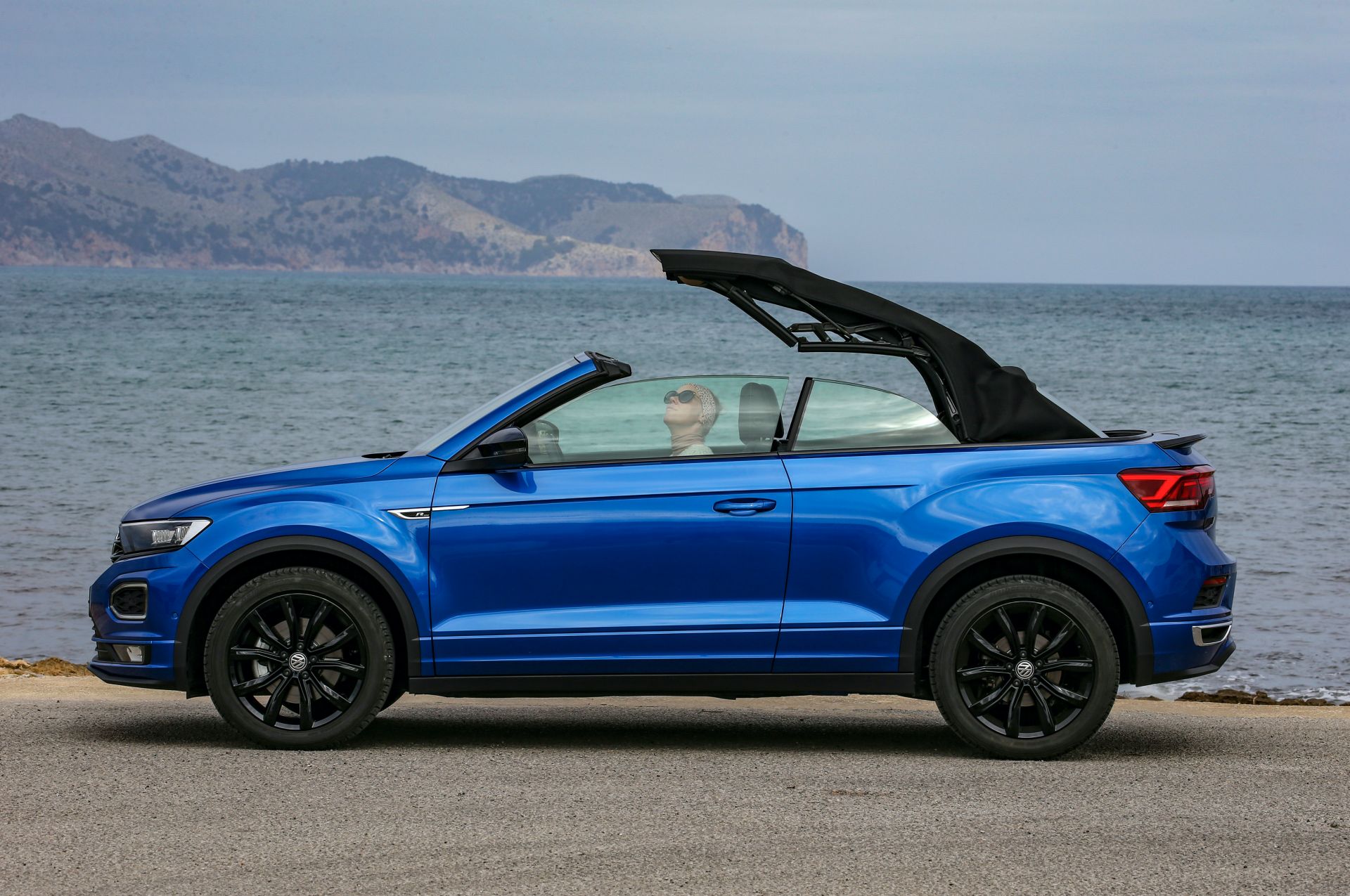 VW T-Roc Cabriolet: High-Riding Golf Convertible Successor Overexposed In 325 Photos, Videos