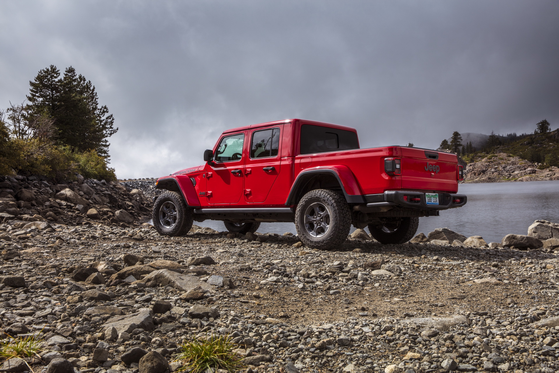 Jeep Gladiator, Wrangler Recalled Over Clutch Issue, FCA Doesn’t Have A Remedy Yet