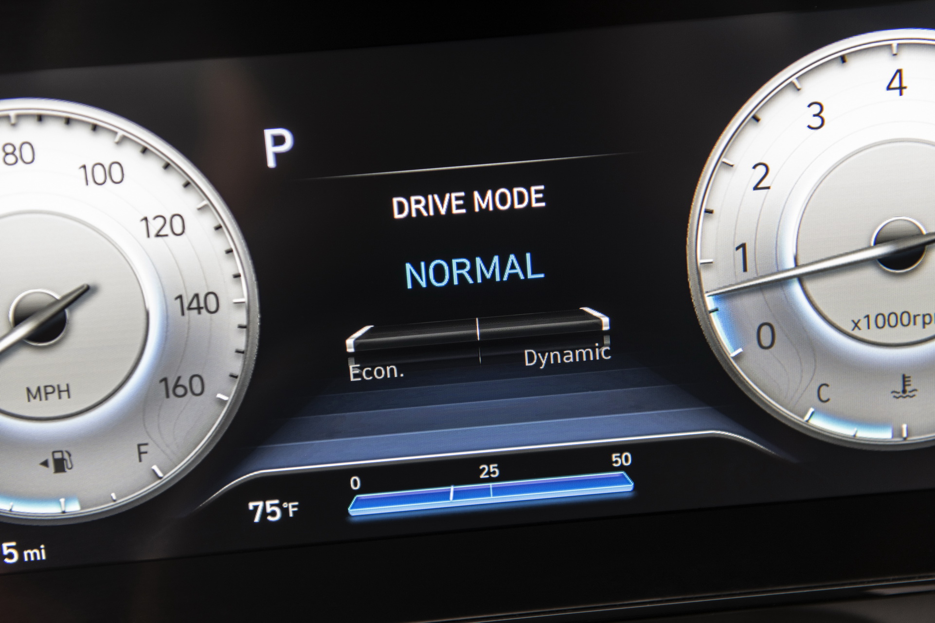 2021 Hyundai Elantra Debuts With Four-Door Coupe Body, New +50MPG Hybrid Variant