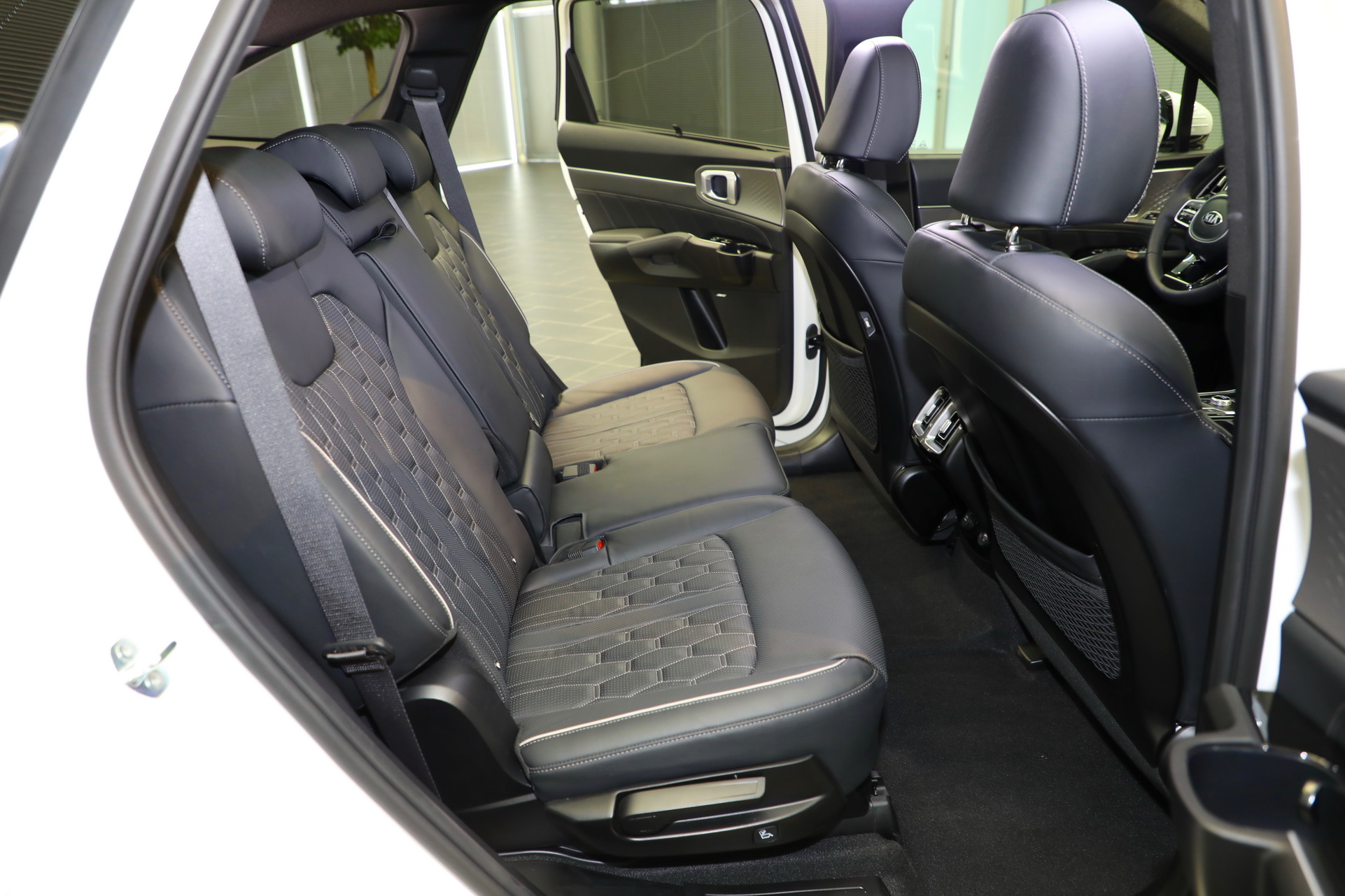 Kia Drops A Boatload Of New Photos And Information On 2021 Sorento