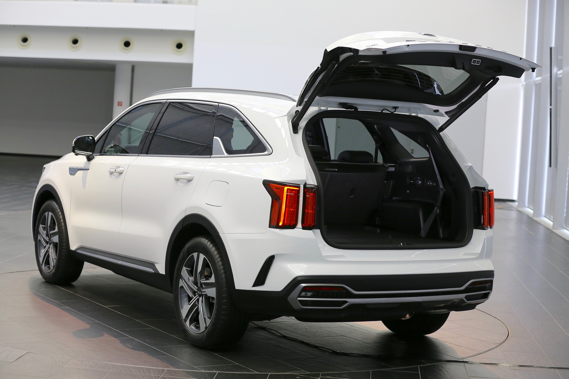 Kia Drops A Boatload Of New Photos And Information On 2021 Sorento