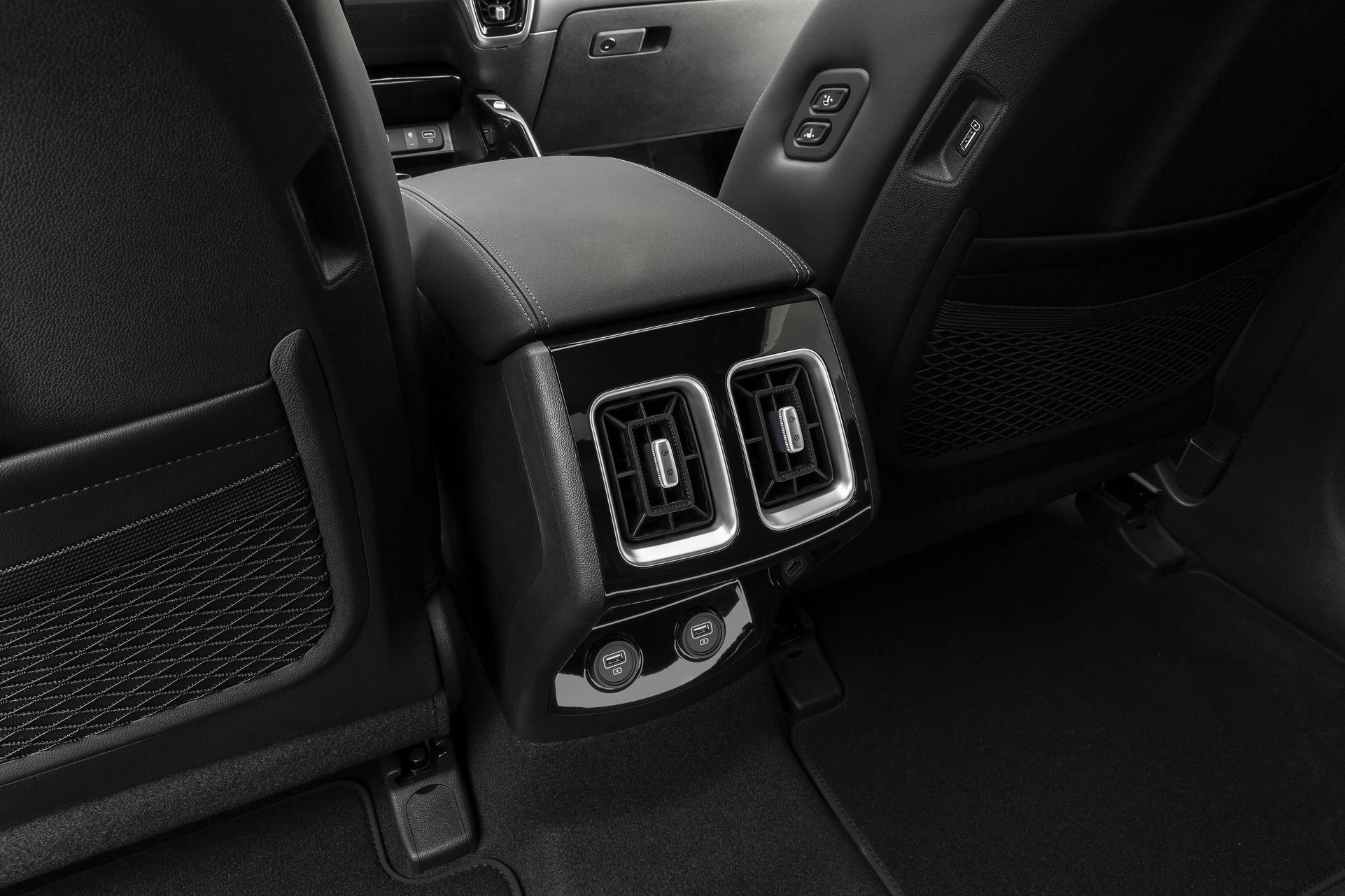 Kia Drops A Boatload Of New Photos And Information On 2021 Sorento