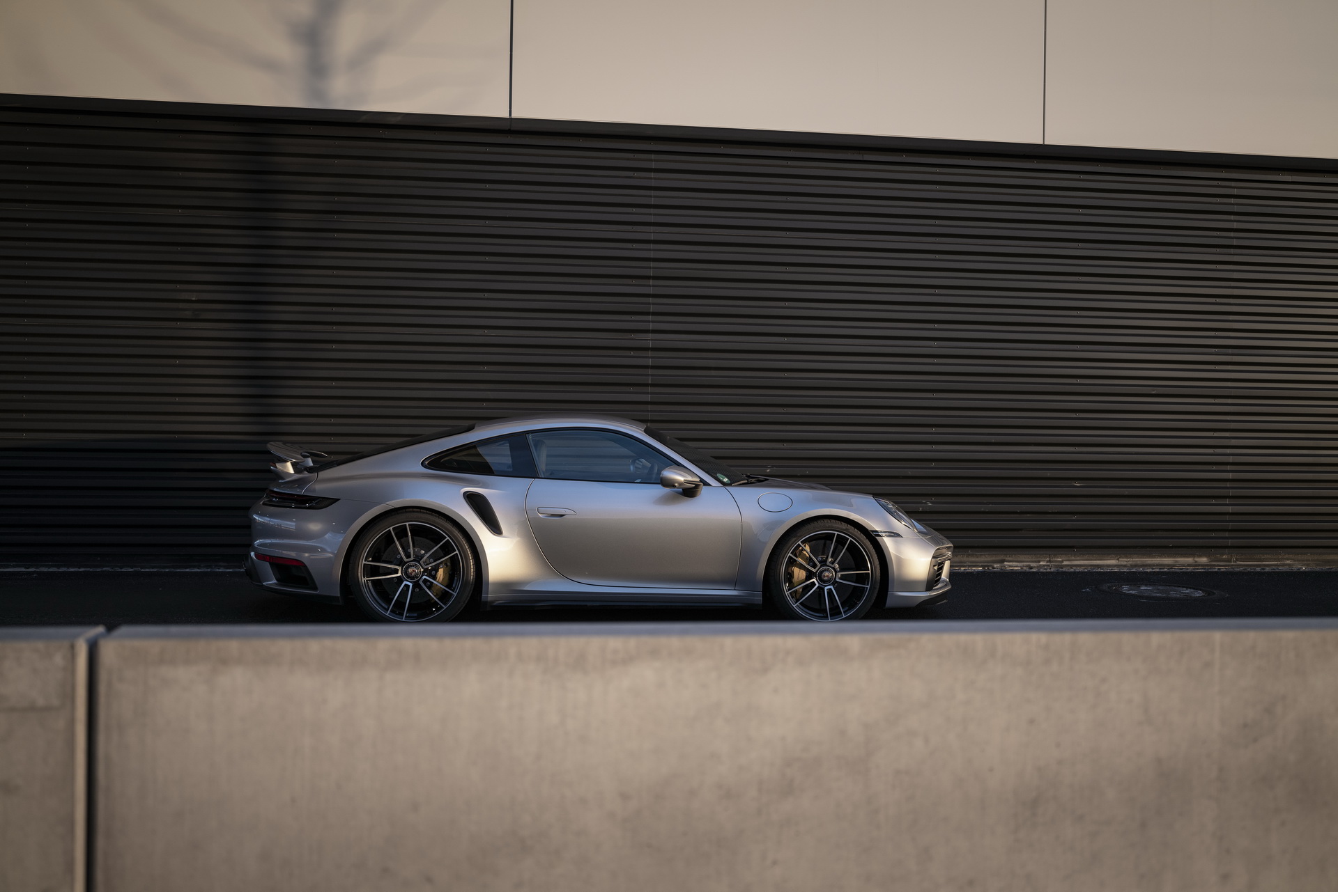 2021 Porsche 911 Turbo S: New 650HP Speed Demon Detailed In Massive Gallery