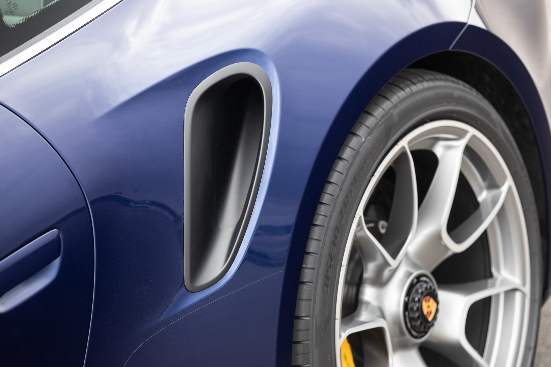 2021 Porsche 911 Turbo S: New 650HP Speed Demon Detailed In Massive Gallery