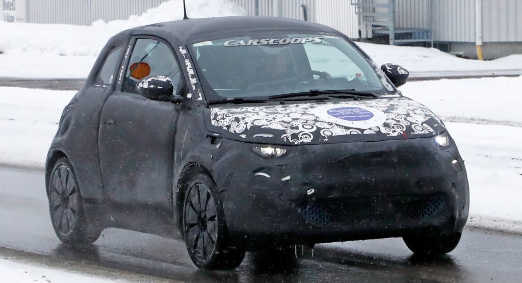  2021 Fiat 500e Electric City Car Gets Its Hard Top On