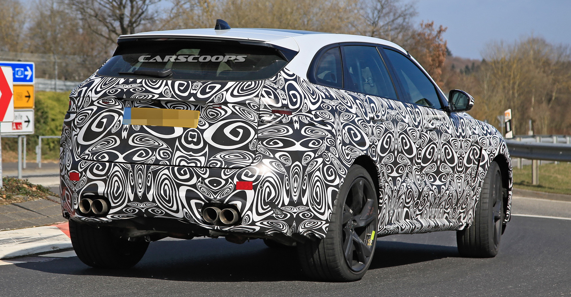 21 Jaguar F Pace Svr Gets Fresher Looks Keeps Same Heart Carscoops