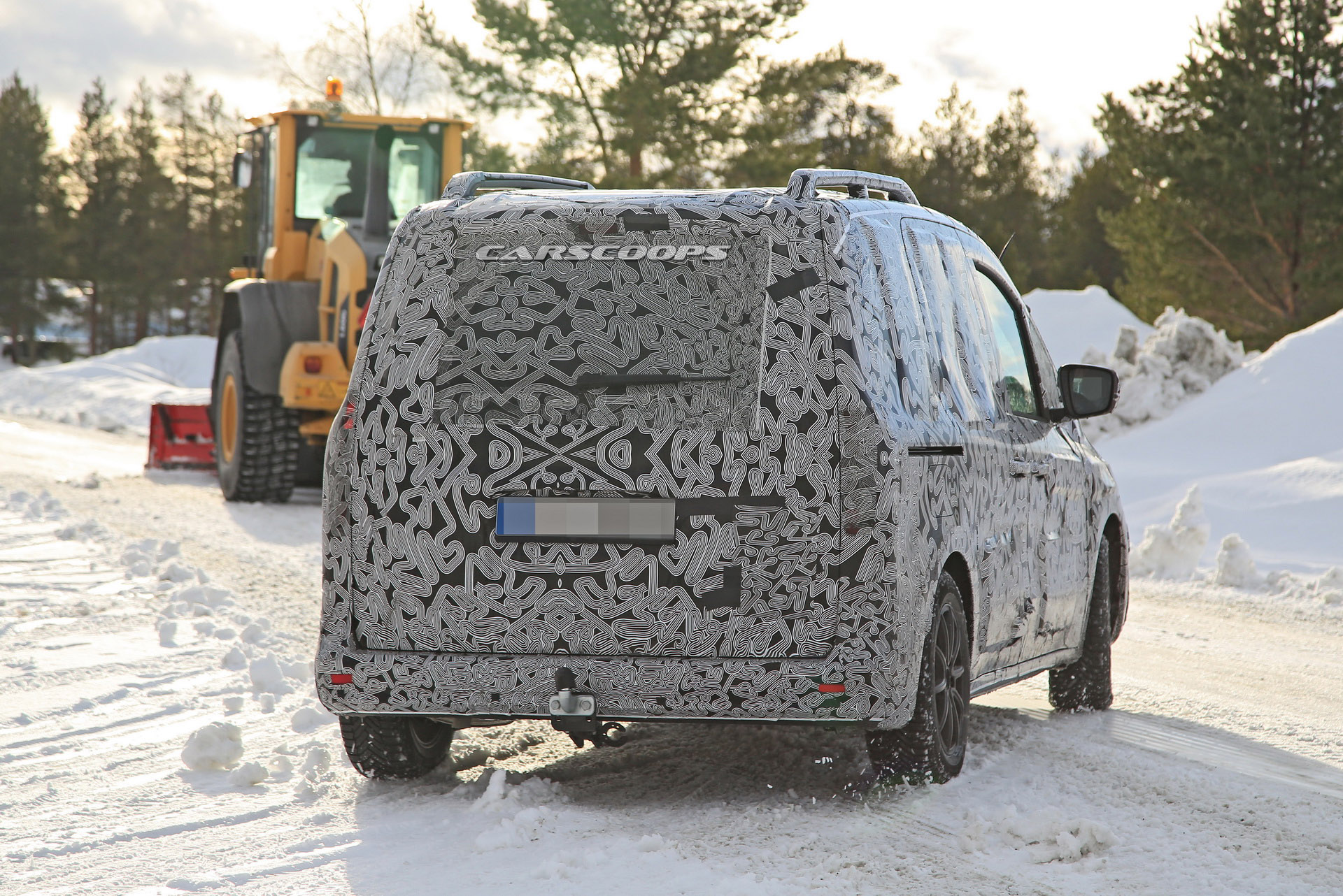 There’s An All-New 2021 Mercedes-Benz Citan Hiding Underneath That Heavy Camo