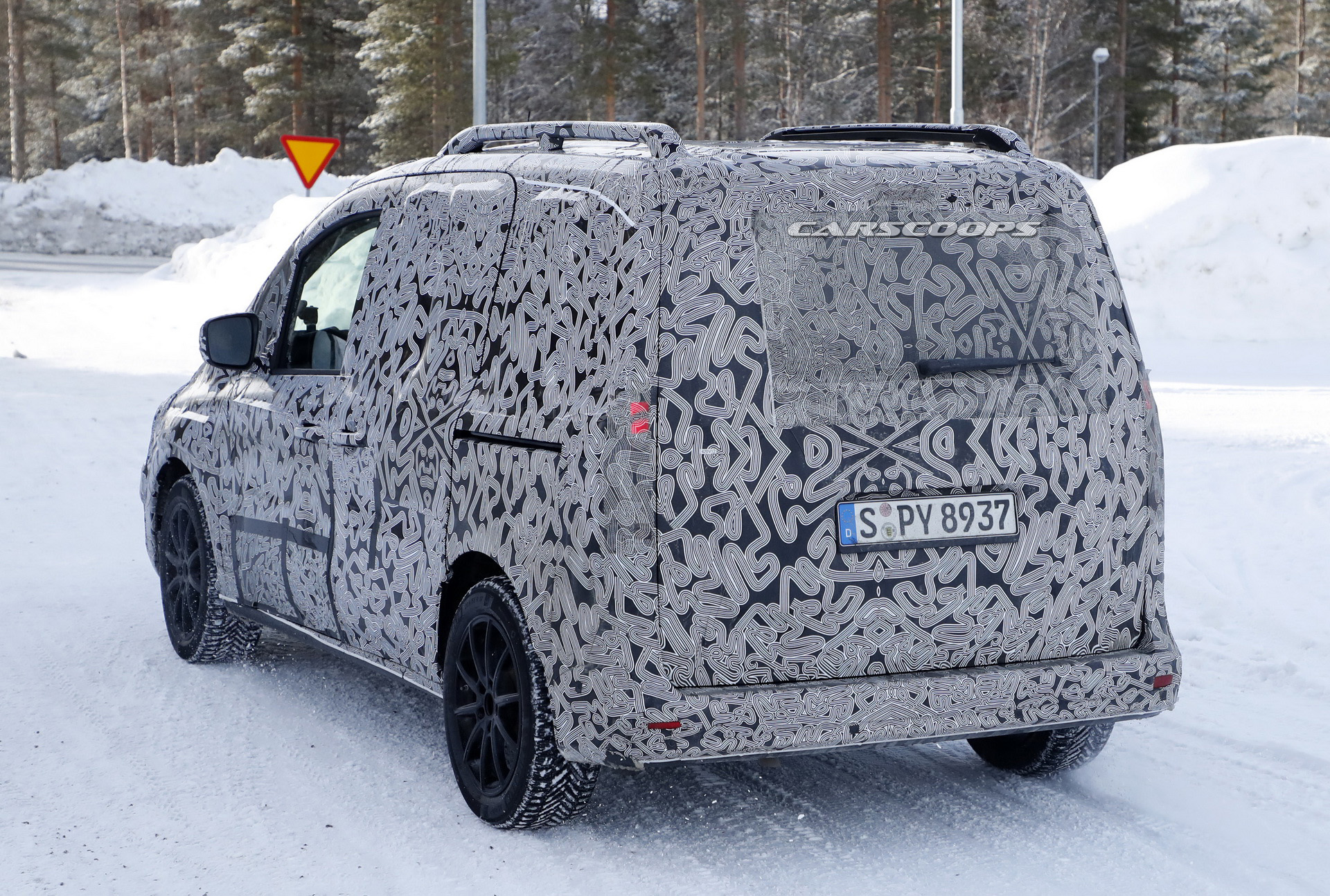 There’s An All-New 2021 Mercedes-Benz Citan Hiding Underneath That Heavy Camo