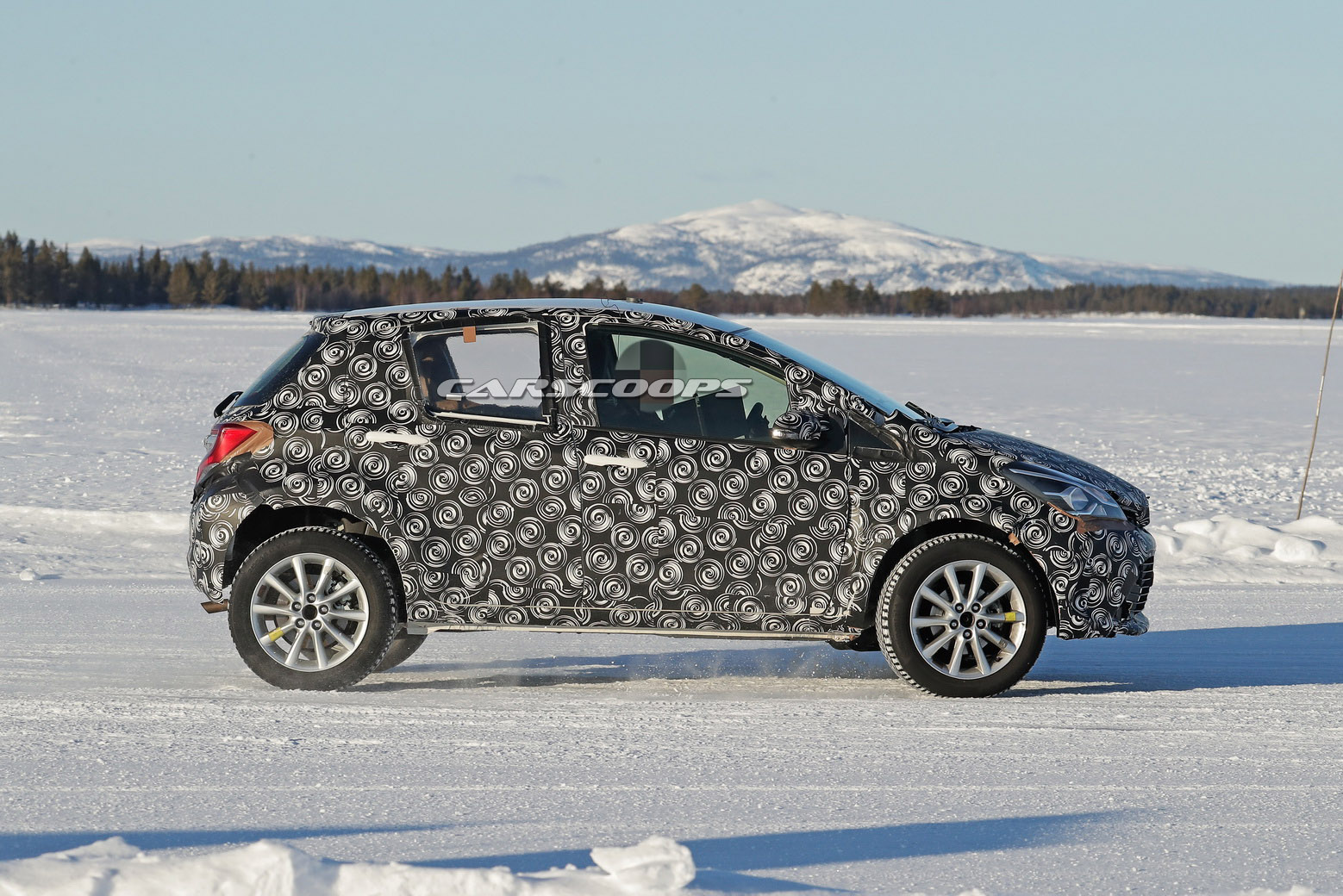 New Toyota Yaris-Based SUV Will Be Unveiled Tomorrow