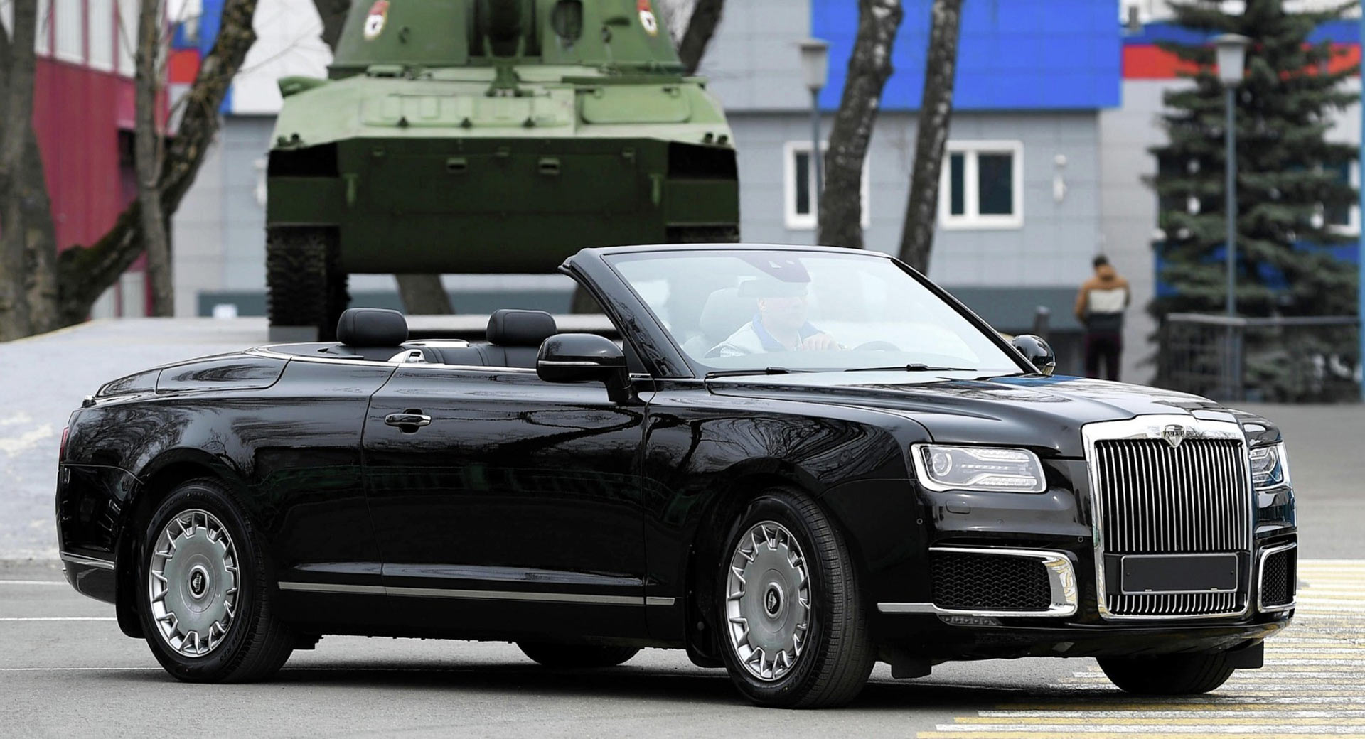 Russia's Aurus Has Secured 700 Pre-Orders For The Senat Convertible