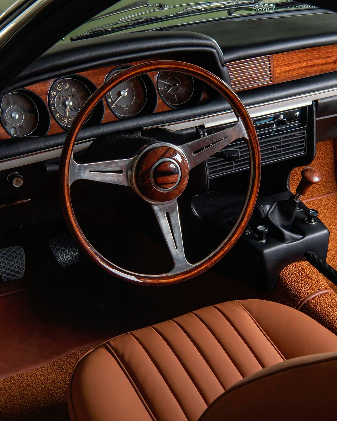 BMW 2800 GTS Shows What Kidney Grilles Should Look Like