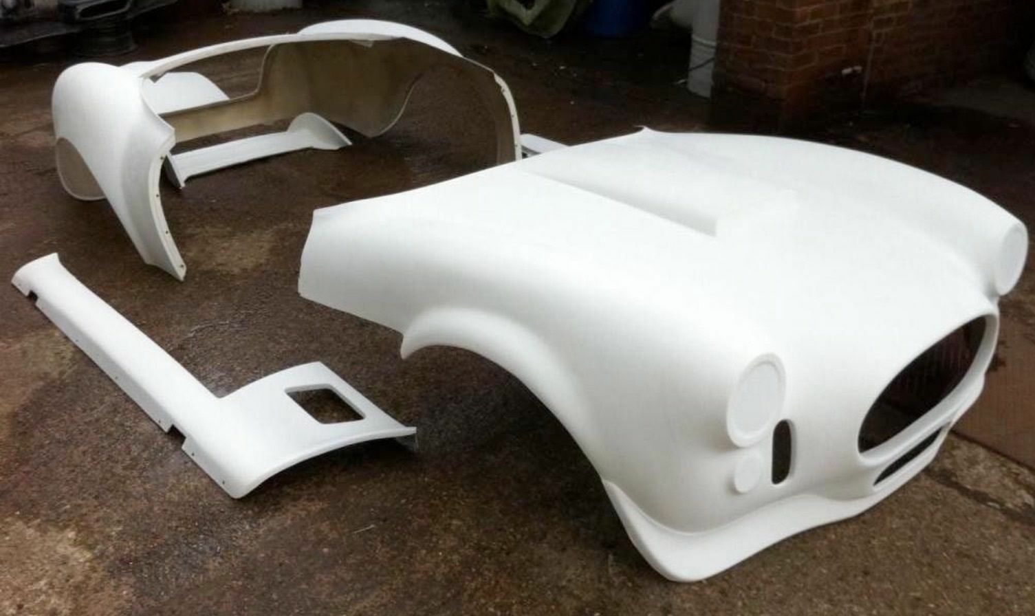 You Can Turn Your BMW Z3 Into An AC Cobra Lookalike For Under $4k (But You Probably Shouldn’t)