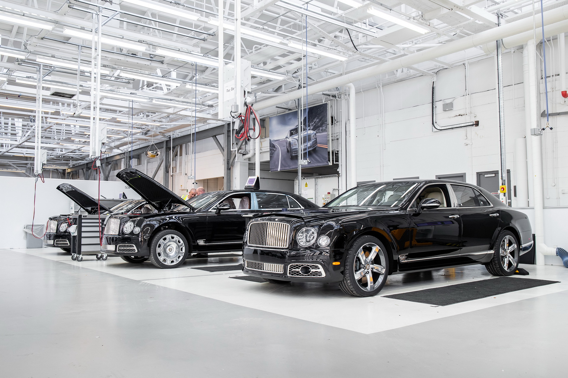 Meet The People Building The Bentley Mulsanne As The Curtain Comes Down