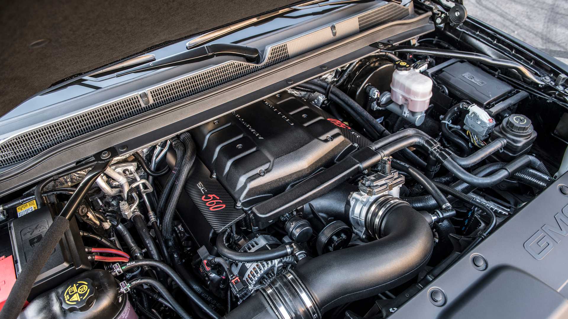 Callaway Showcases Its 560 HP Supercharged GMC Yukon