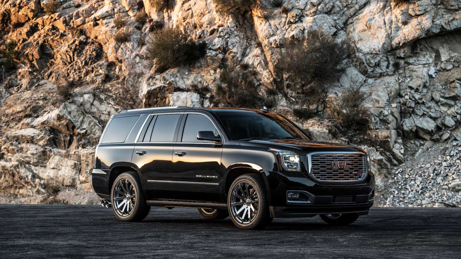 Callaway Showcases Its 560 HP Supercharged GMC Yukon