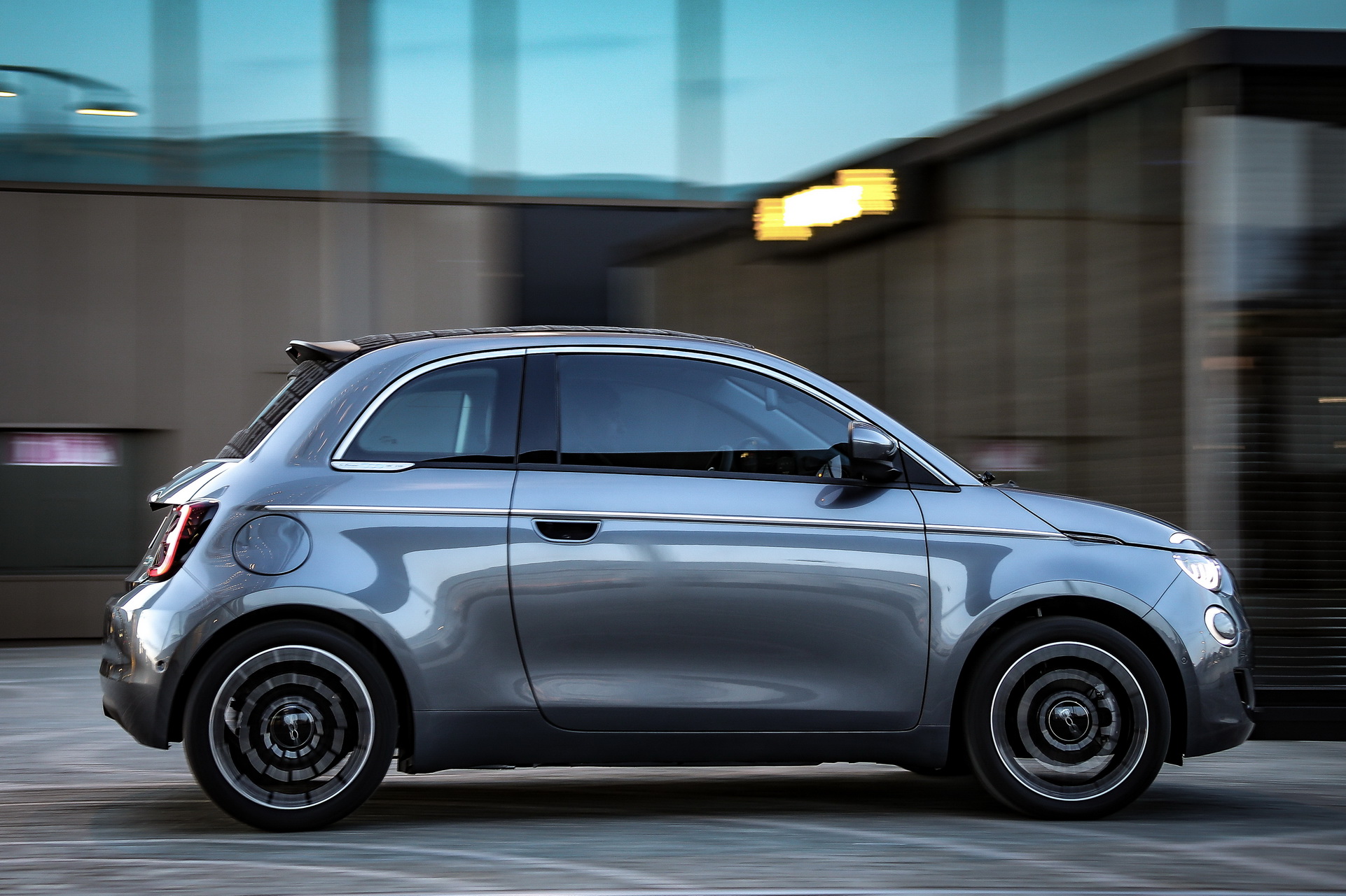 Official: New Fiat 500 Goes Full Electric With 199 Miles Range, U.S. Launch Unsure (85 Photos)
