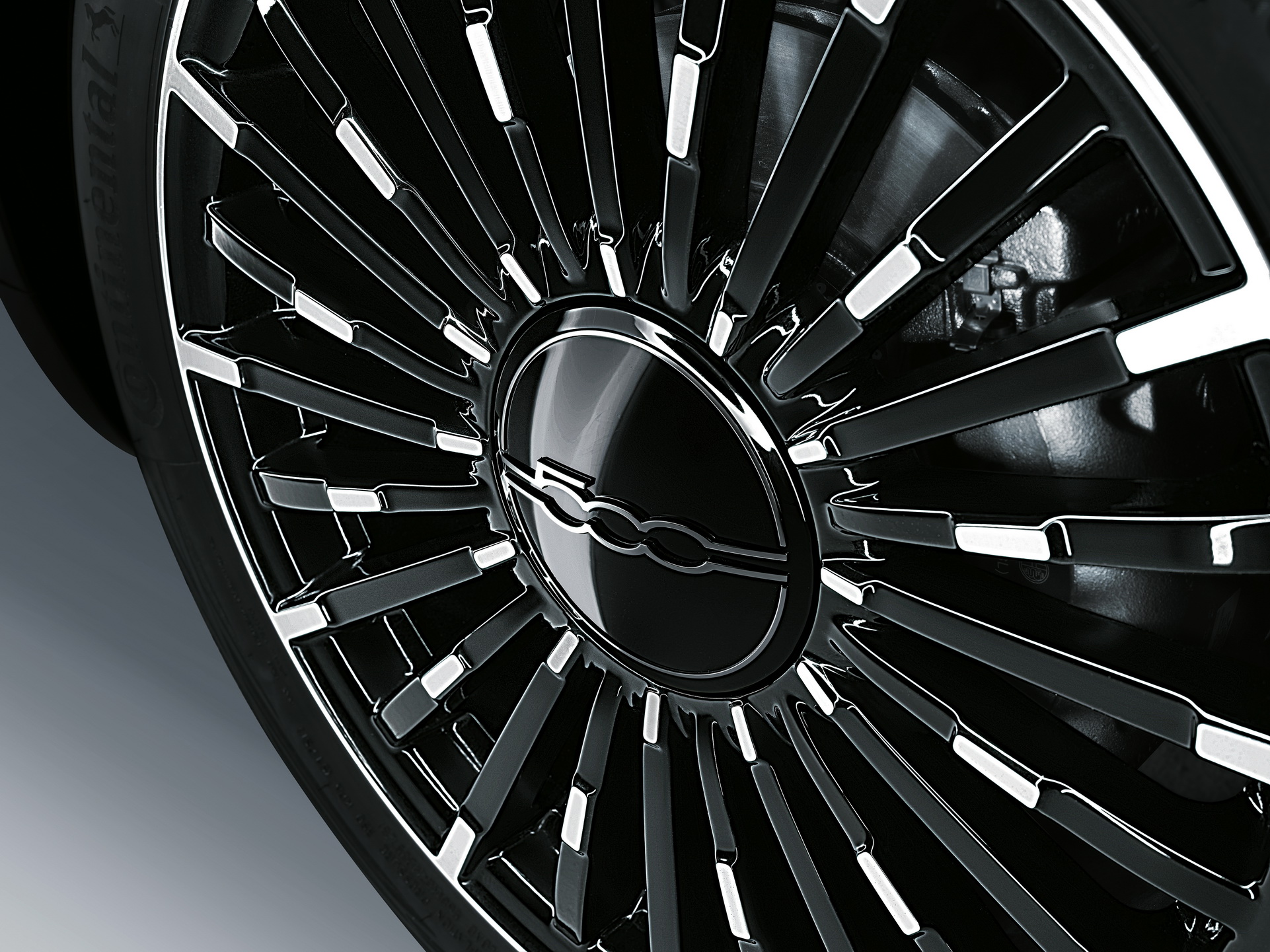 Official: New Fiat 500 Goes Full Electric With 199 Miles Range, U.S. Launch Unsure (85 Photos)