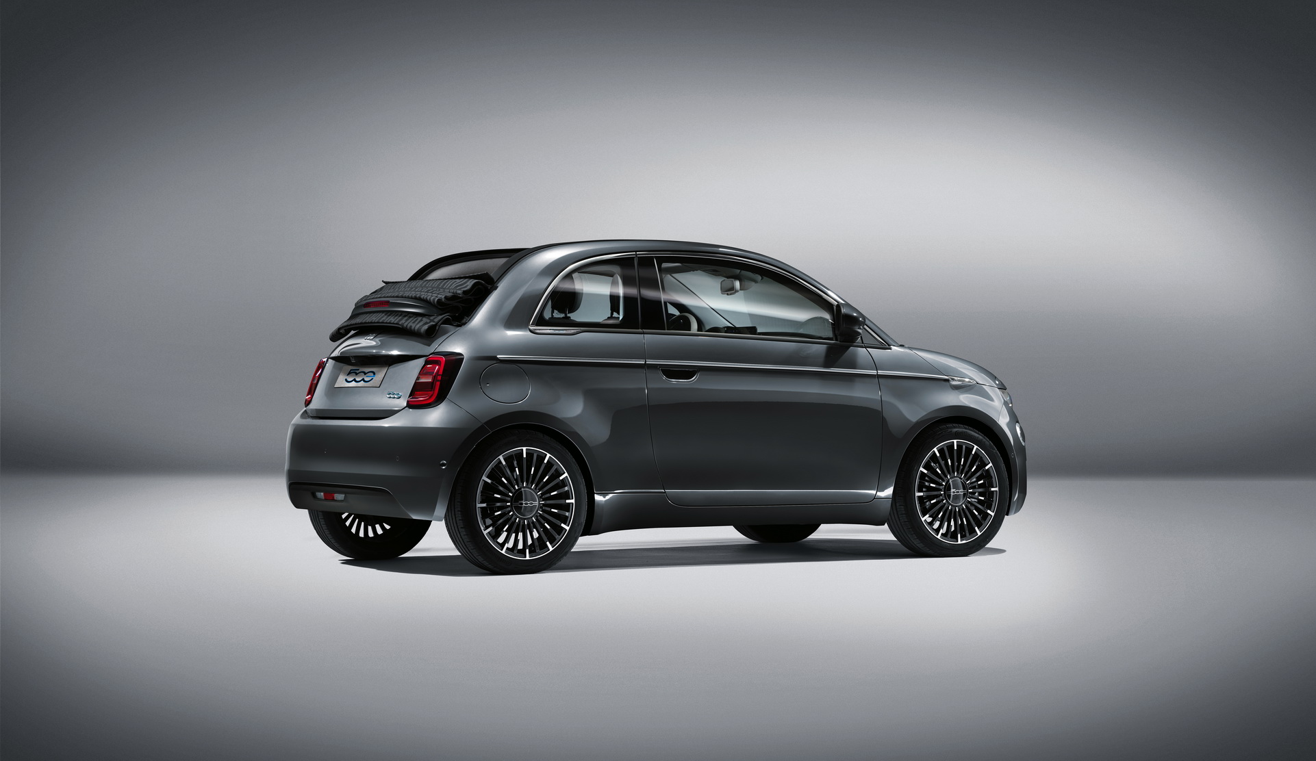 Official: New Fiat 500 Goes Full Electric With 199 Miles Range, U.S. Launch Unsure (85 Photos)