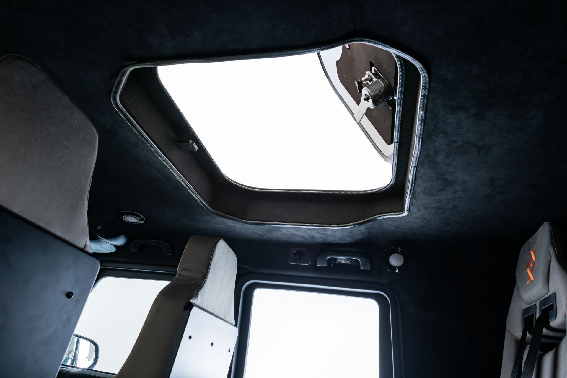 ‘Invicto By Brabus’ Adds Armoring And 789 HP To The Mercedes-Benz G-Class