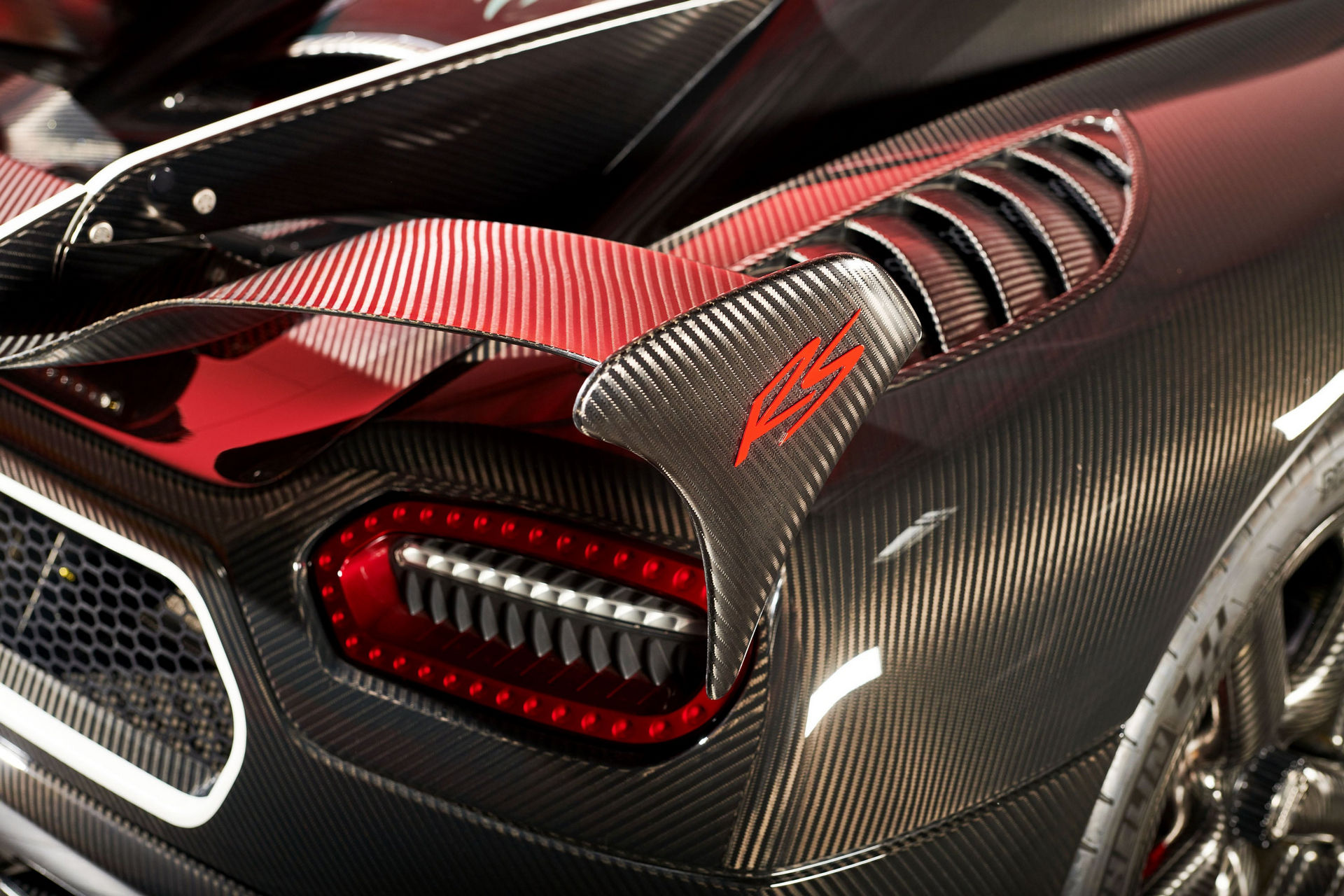 This One-Off Koenigsegg Agera RS ‘Draken’ Is Rather Special