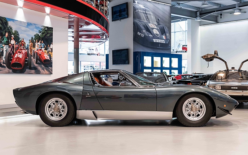 Lowest Mileage Lamborghini Miura SV In The World Is Just Pure Sex