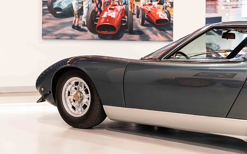 Lowest Mileage Lamborghini Miura SV In The World Is Just Pure Sex