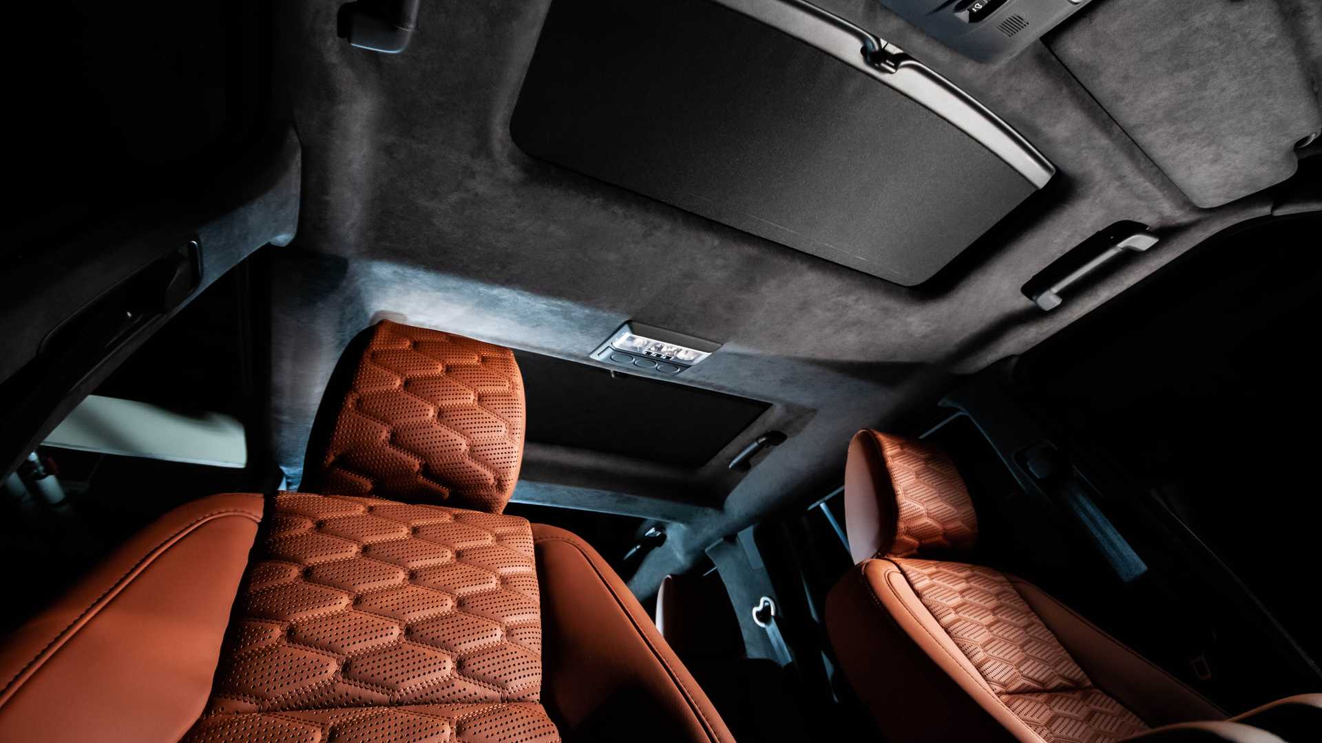 Vilner Gives An Older Land Rover Discovery A Range Rover-Worthy Makeover