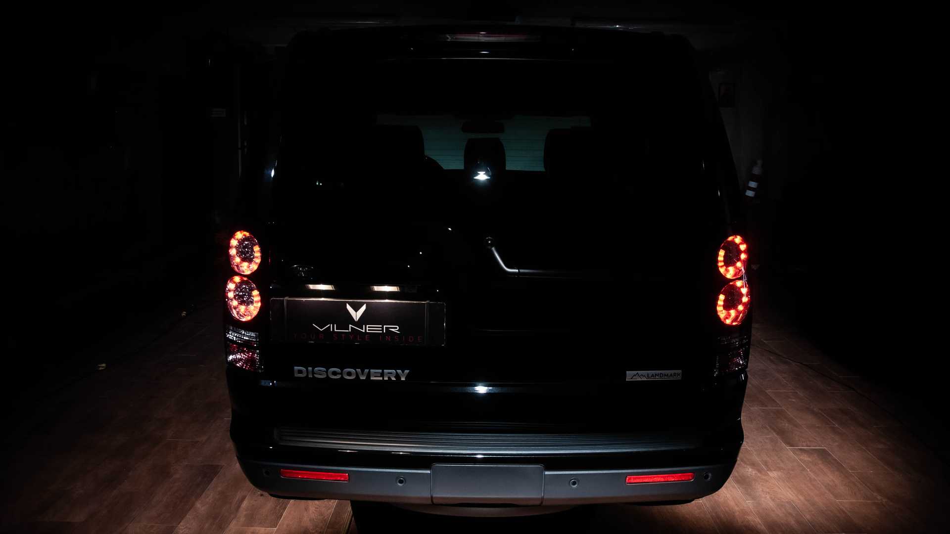 Vilner Gives An Older Land Rover Discovery A Range Rover-Worthy Makeover