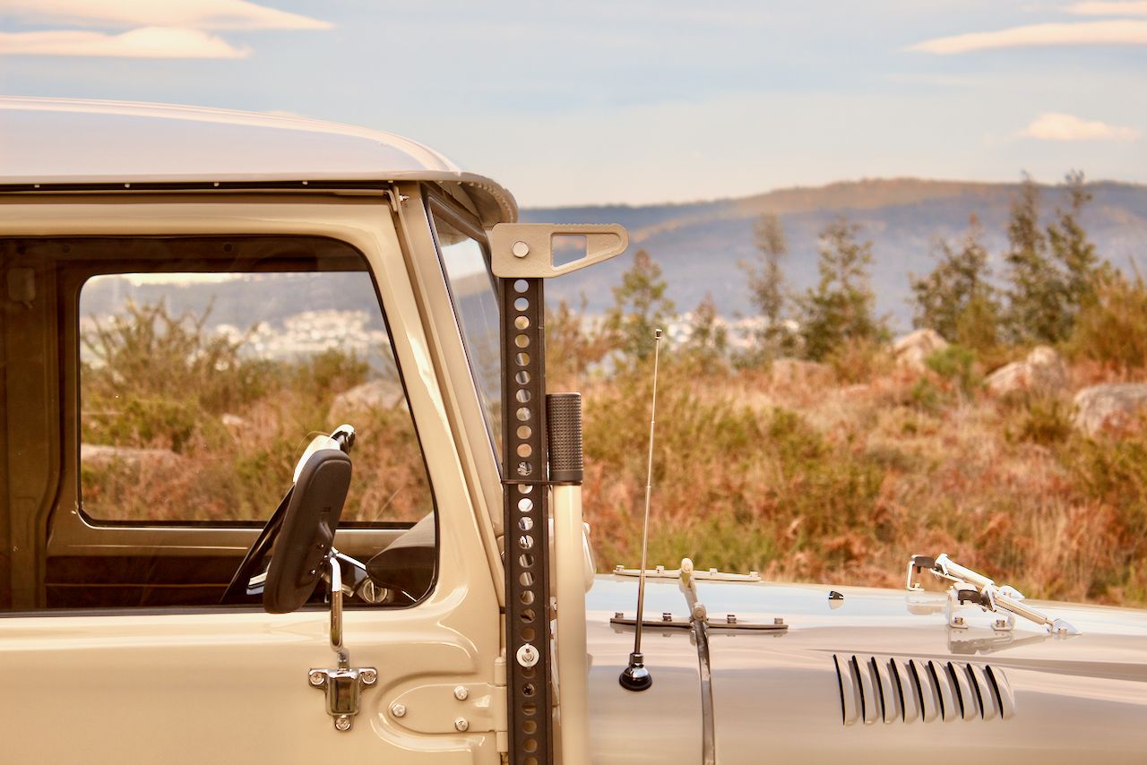 Legacy Overland’s Toyota Land Cruiser FJ40 Packs A Punch With GM’s 5.7L V8
