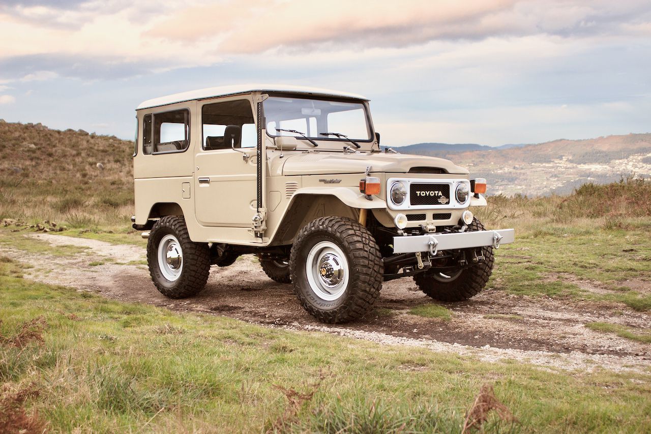 Legacy Overland’s Toyota Land Cruiser FJ40 Packs A Punch With GM’s 5.7L V8