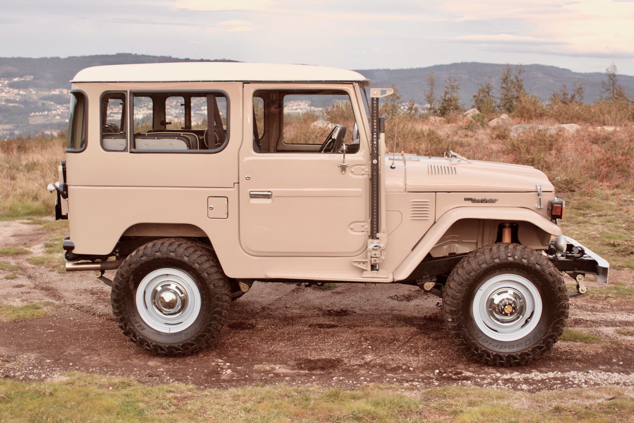 Legacy Overland’s Toyota Land Cruiser FJ40 Packs A Punch With GM’s 5.7L V8