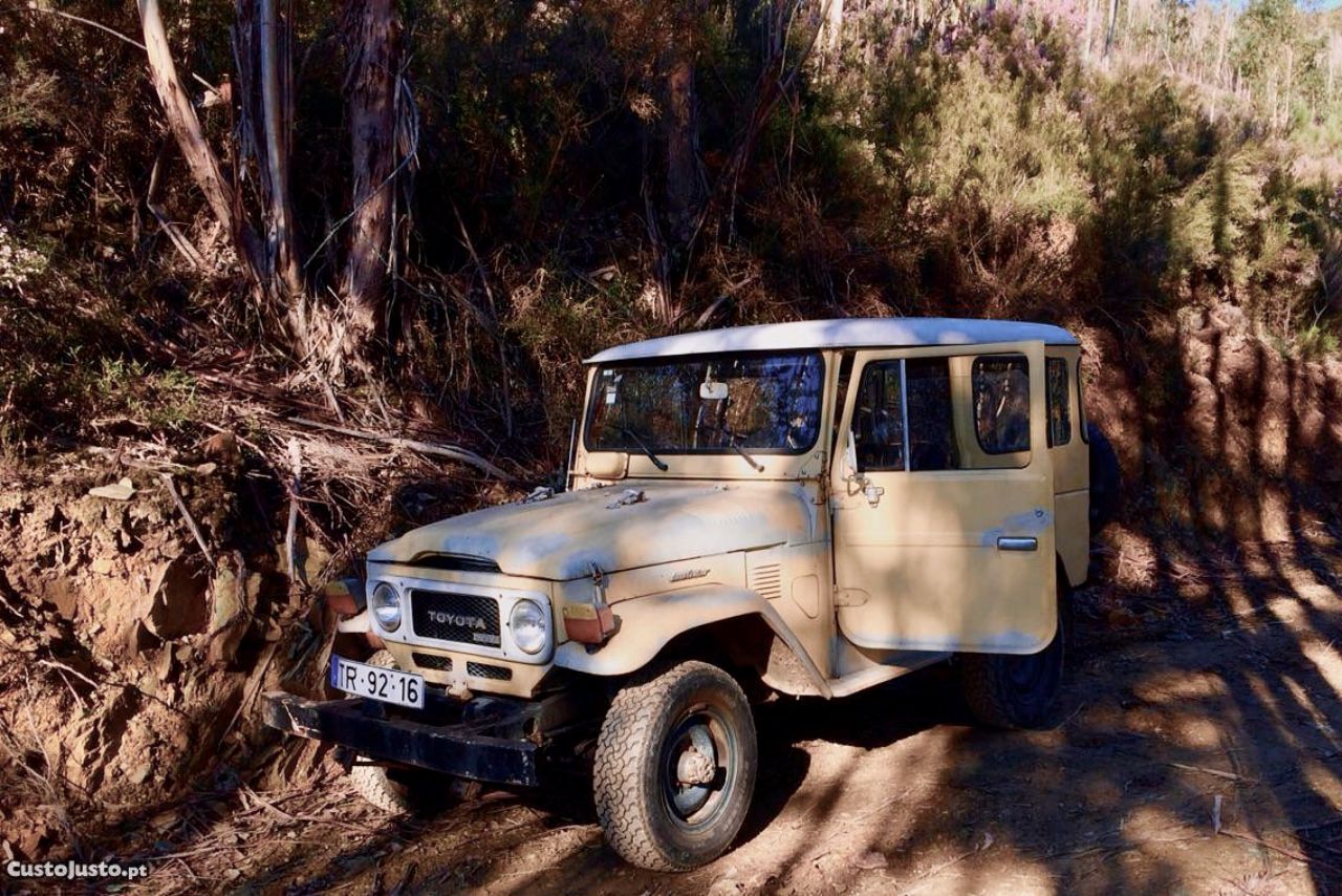 Legacy Overland’s Toyota Land Cruiser FJ40 Packs A Punch With GM’s 5.7L V8