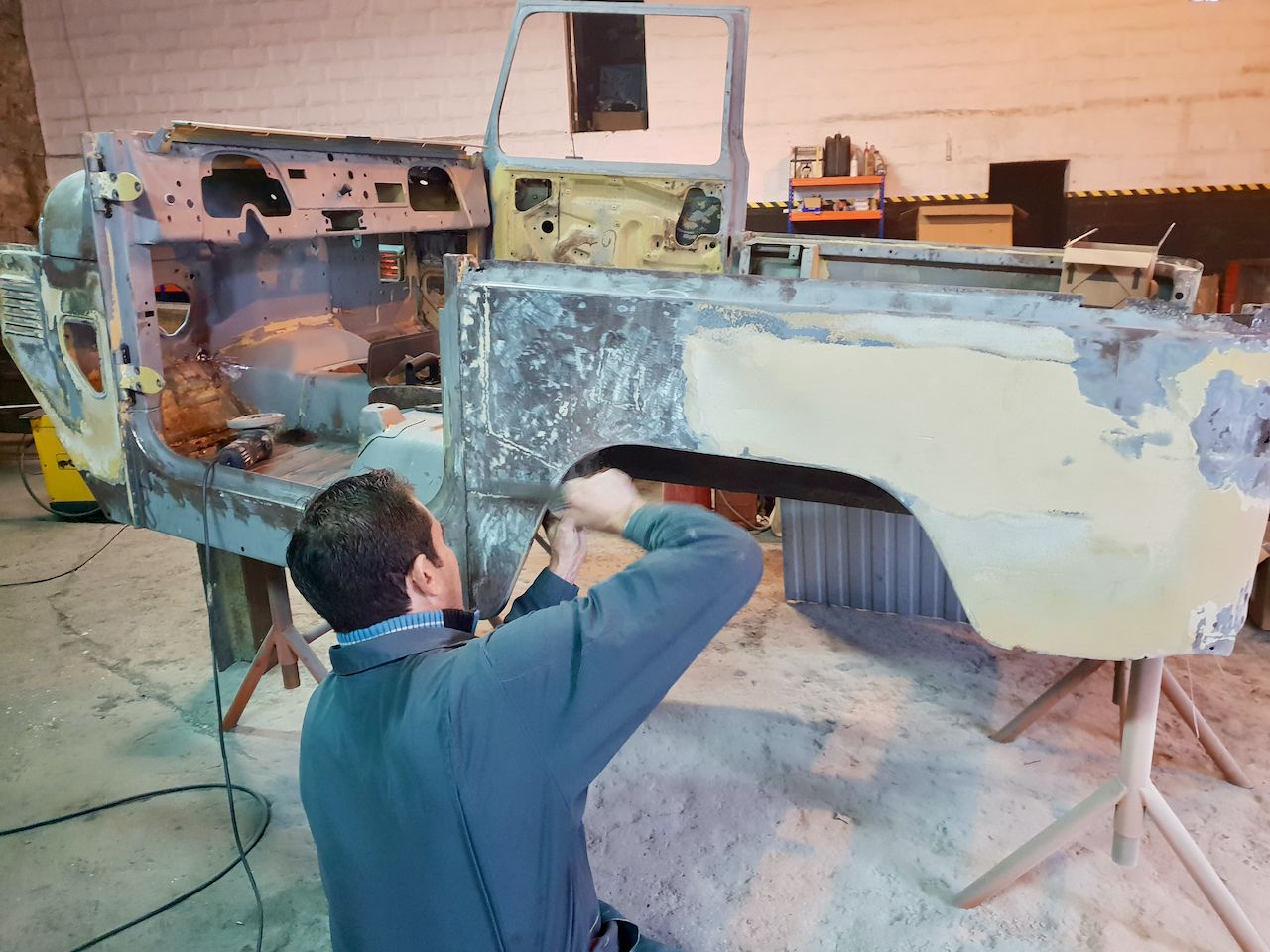 Legacy Overland’s Toyota Land Cruiser FJ40 Packs A Punch With GM’s 5.7L V8