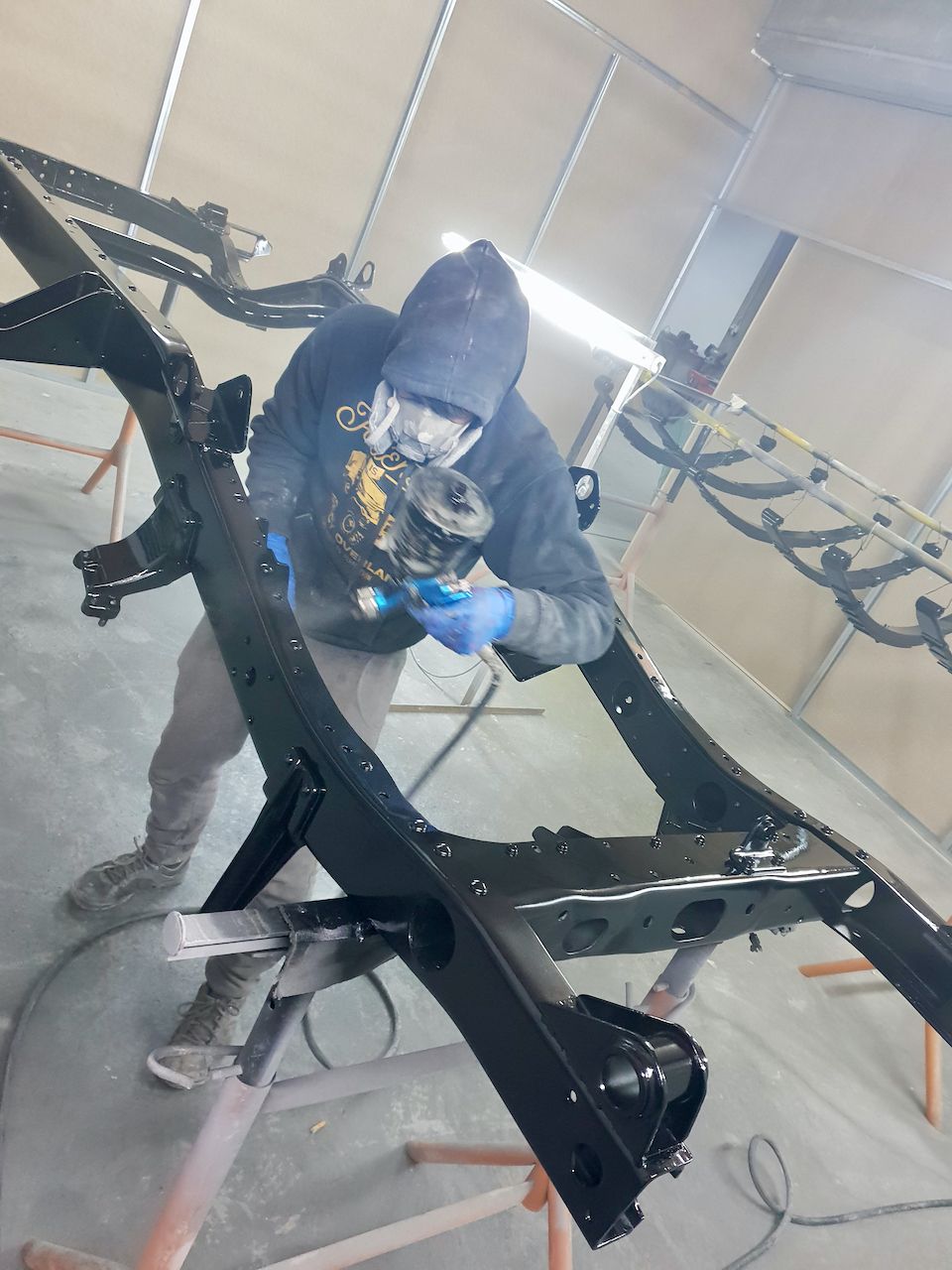 Legacy Overland’s Toyota Land Cruiser FJ40 Packs A Punch With GM’s 5.7L V8