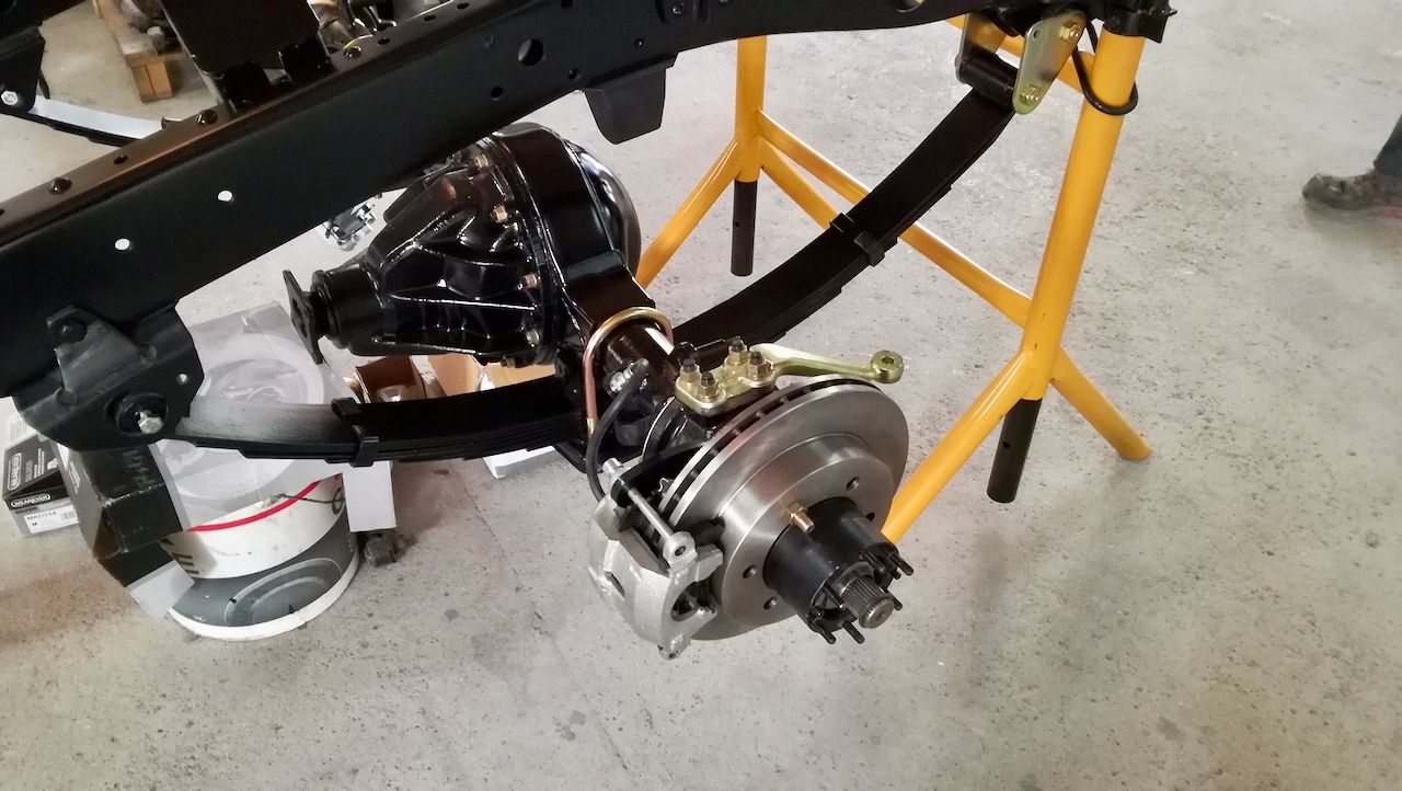 Legacy Overland’s Toyota Land Cruiser FJ40 Packs A Punch With GM’s 5.7L V8