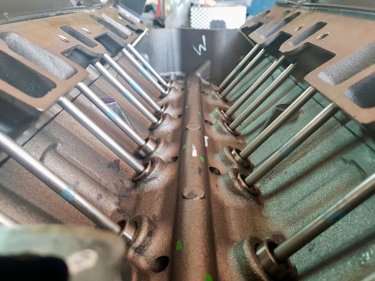 Legacy Overland’s Toyota Land Cruiser FJ40 Packs A Punch With GM’s 5.7L V8