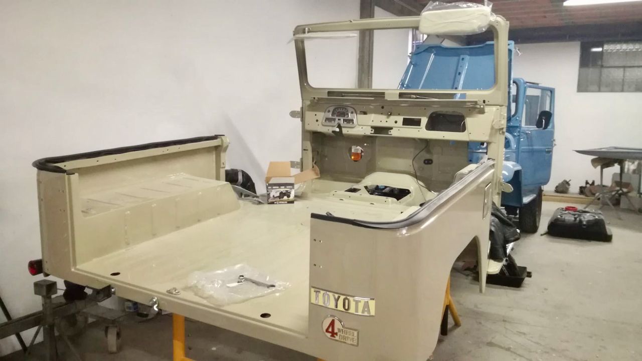 Legacy Overland’s Toyota Land Cruiser FJ40 Packs A Punch With GM’s 5.7L V8