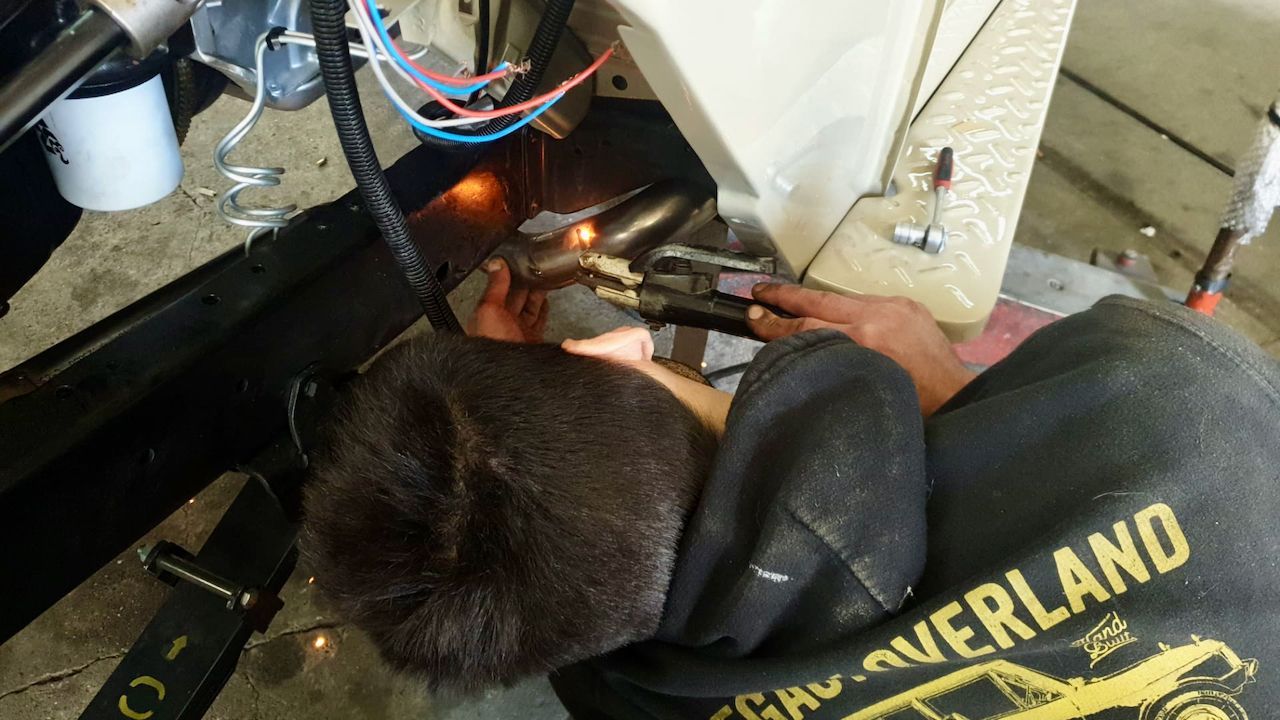 Legacy Overland’s Toyota Land Cruiser FJ40 Packs A Punch With GM’s 5.7L V8