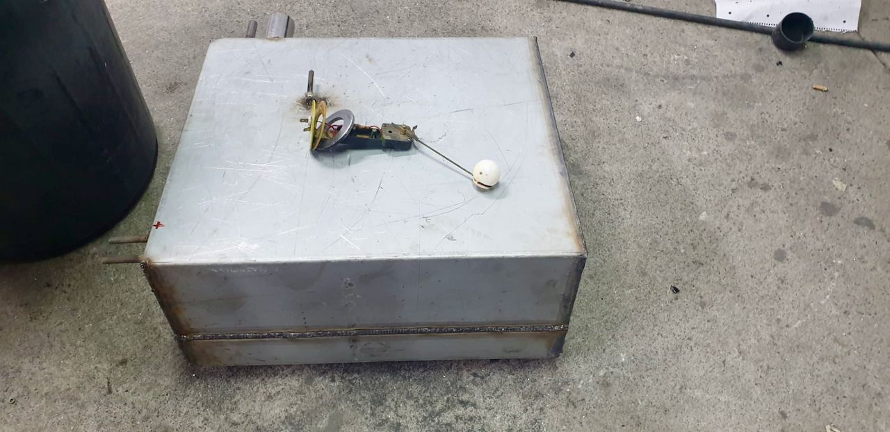 Legacy Overland’s Toyota Land Cruiser FJ40 Packs A Punch With GM’s 5.7L V8