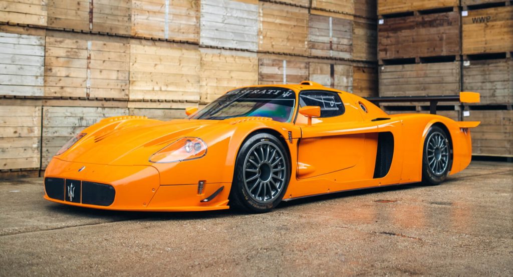  Maserati MC12 Corsa Is Ready To Scream At You With Its 755 HP V12 Race Engine