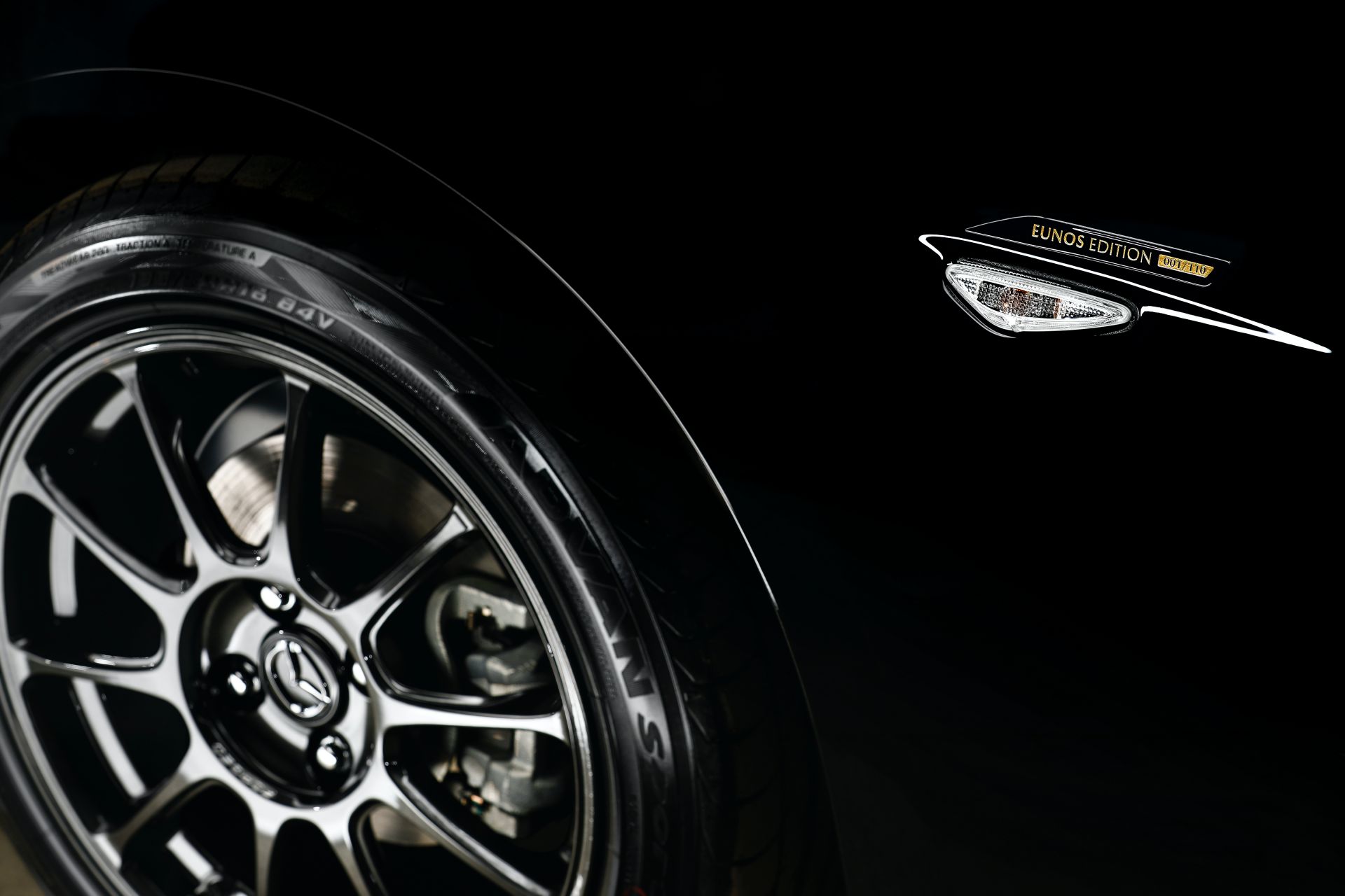 France’s Limited-Run Mazda MX-5 Eunos Edition Brings Back Memories