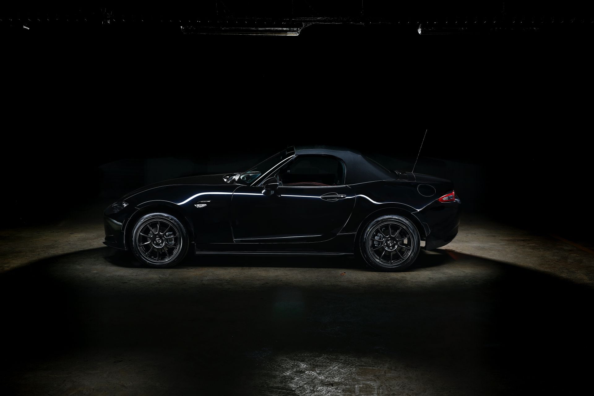 France’s Limited-Run Mazda MX-5 Eunos Edition Brings Back Memories