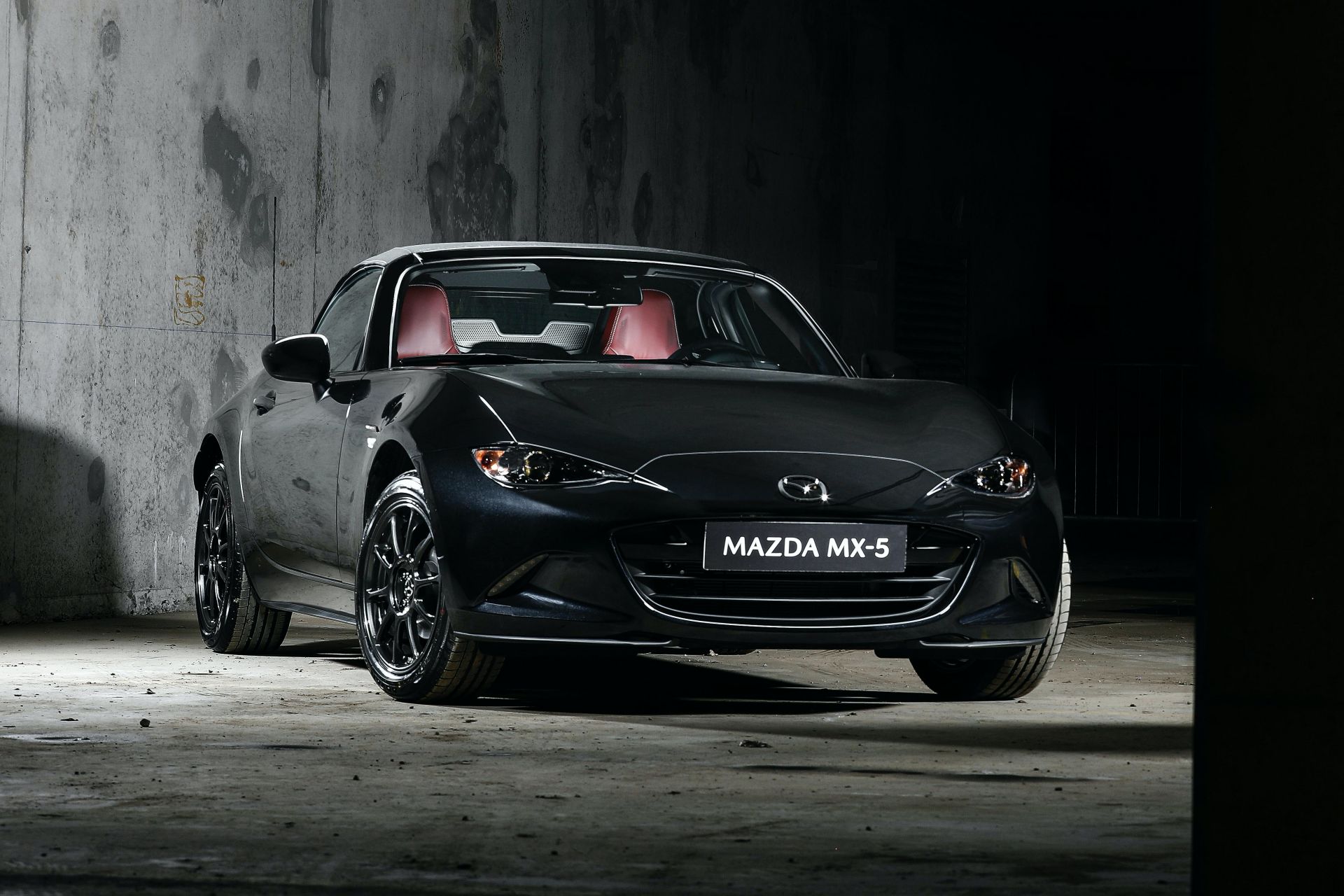 France’s Limited-Run Mazda MX-5 Eunos Edition Brings Back Memories