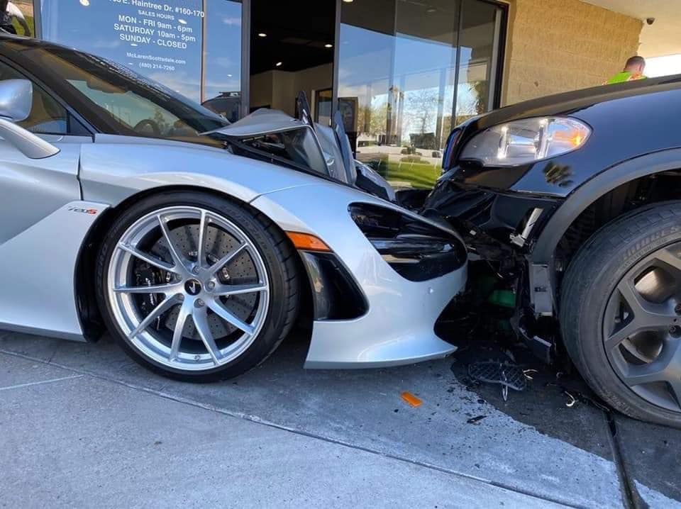 Sideswiped BMW Crashes Into 720S Sitting Outside McLaren Dealership