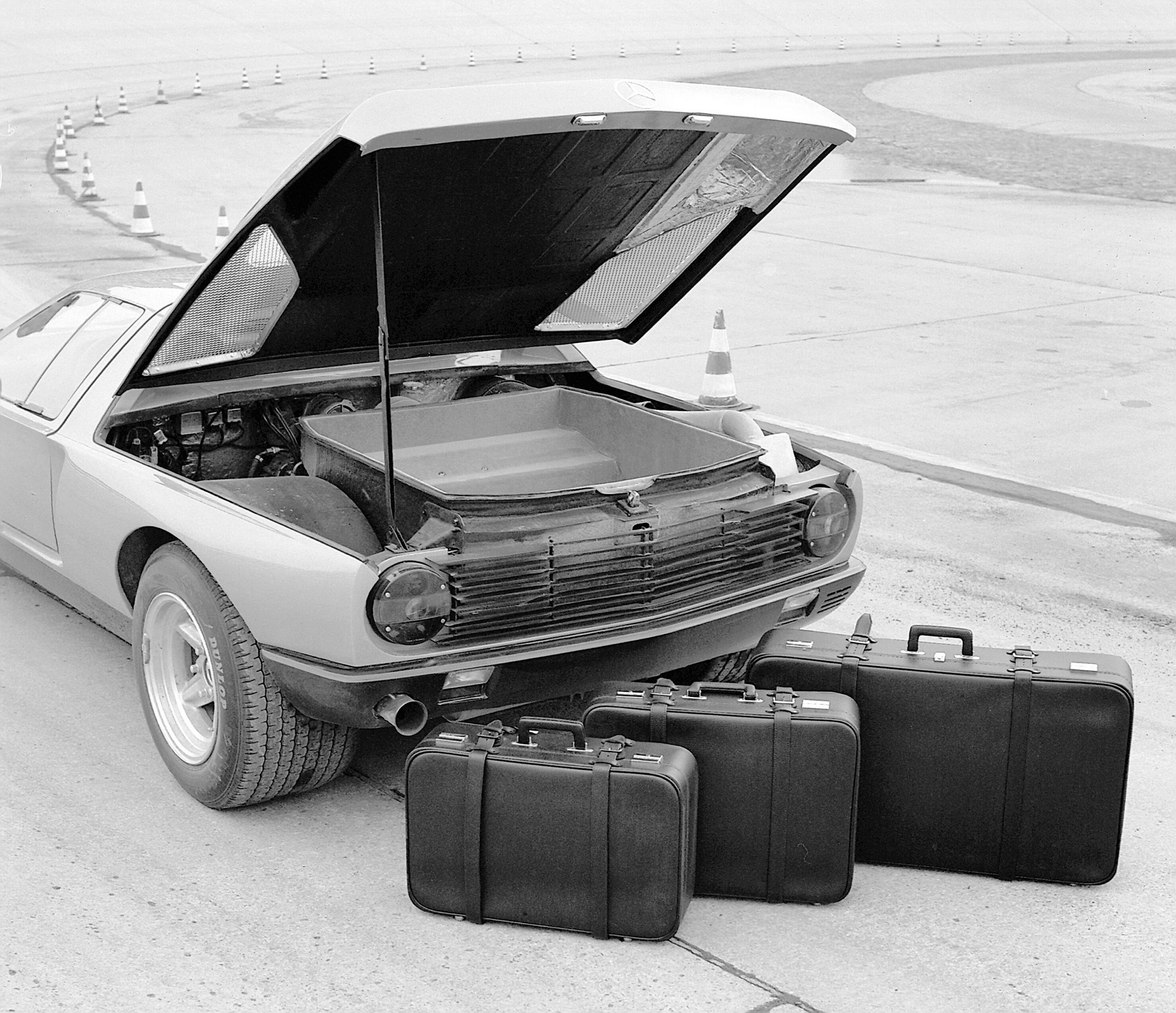 Mercedes C111/II Quad-Rotor Concept Turns 50 But Sure Doesn’t Look Like It