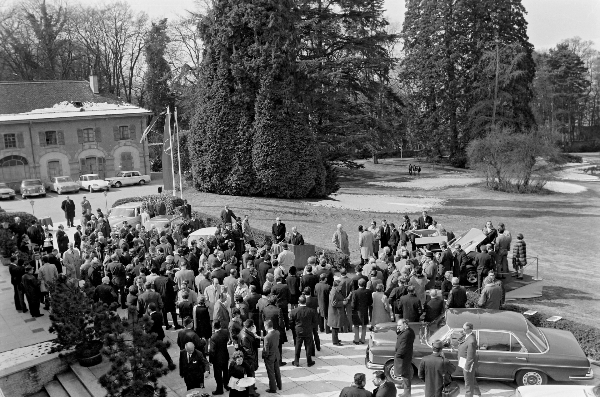 Mercedes C111/II Quad-Rotor Concept Turns 50 But Sure Doesn’t Look Like It