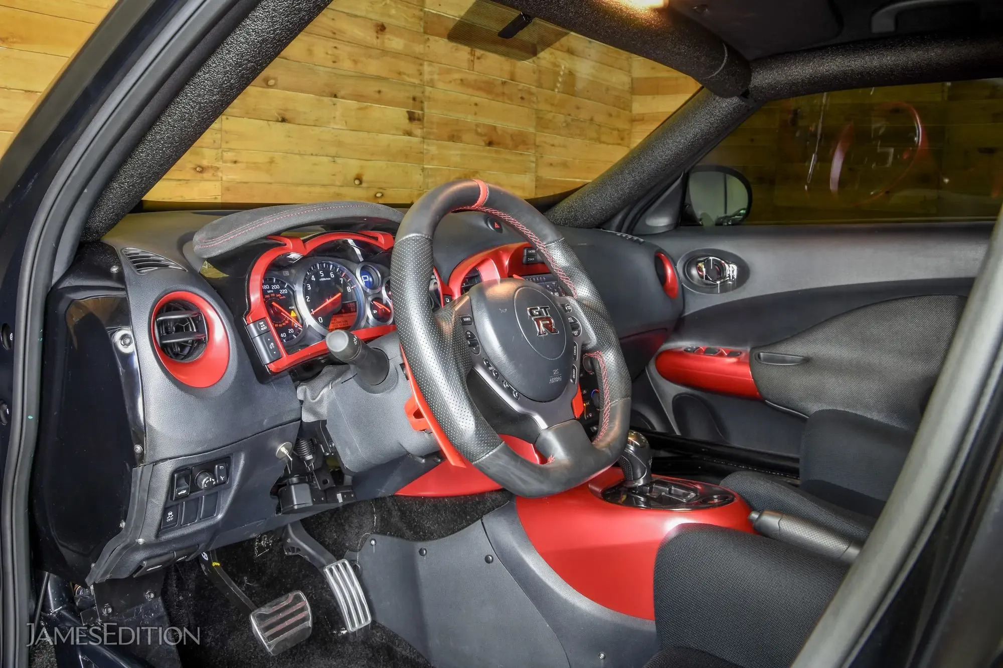 Rare Nissan Juke-R With A 700 HP GT-R Twin-Turbo V6 Costs $705,000