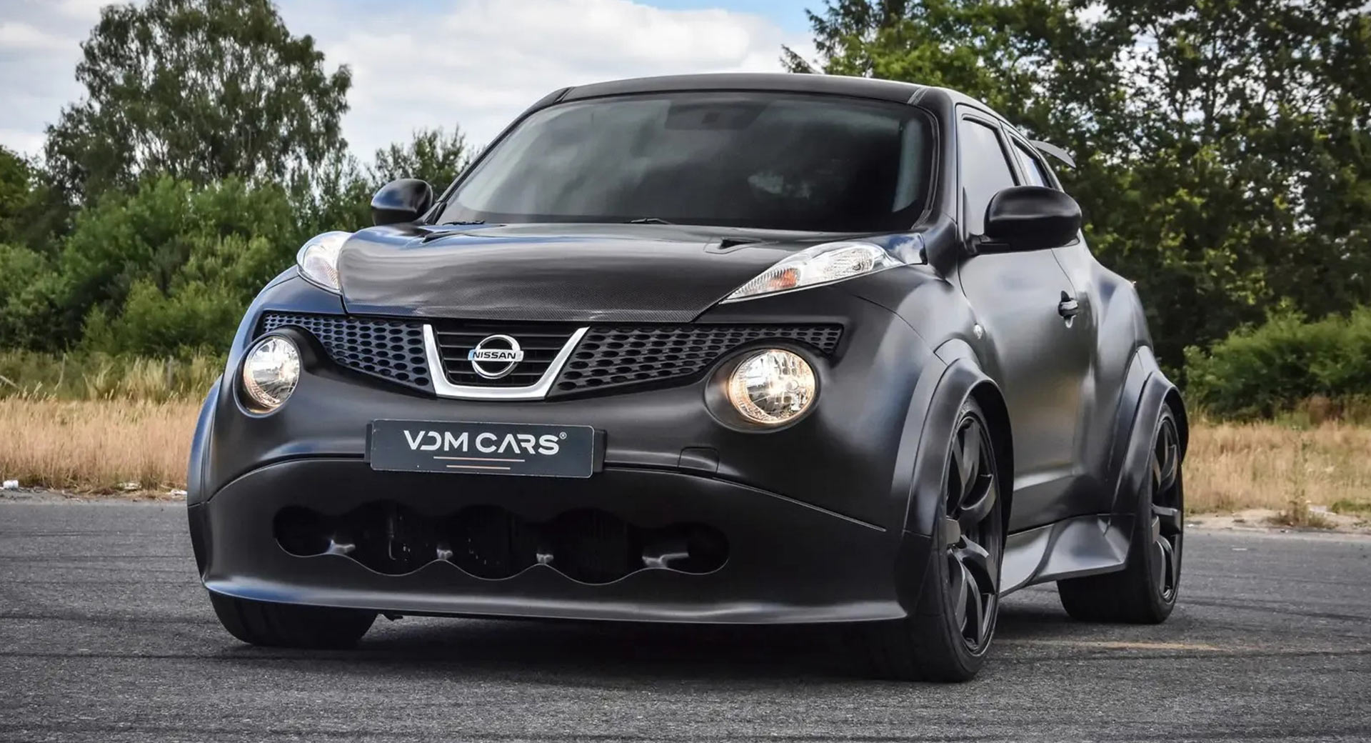 Rare Nissan Juke-R With A 700 HP GT-R Twin-Turbo V6 Costs $705,000