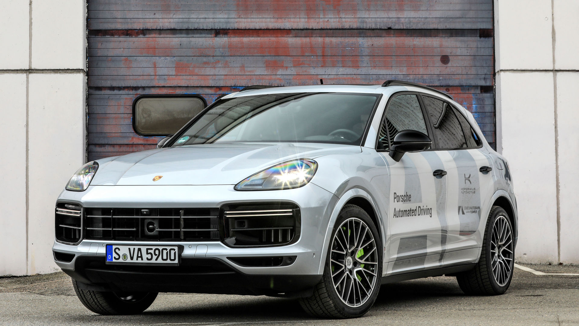 Porsche Uses Autonomous Tech To Improve Workshop Efficiency