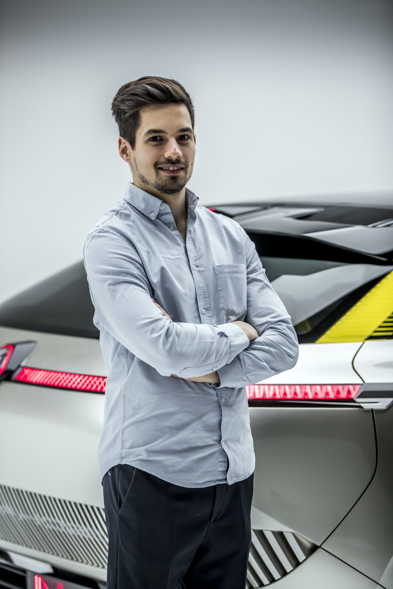 Renault Morphoz Unveiled As The Shape-Shifting Electric Crossover Of The Future